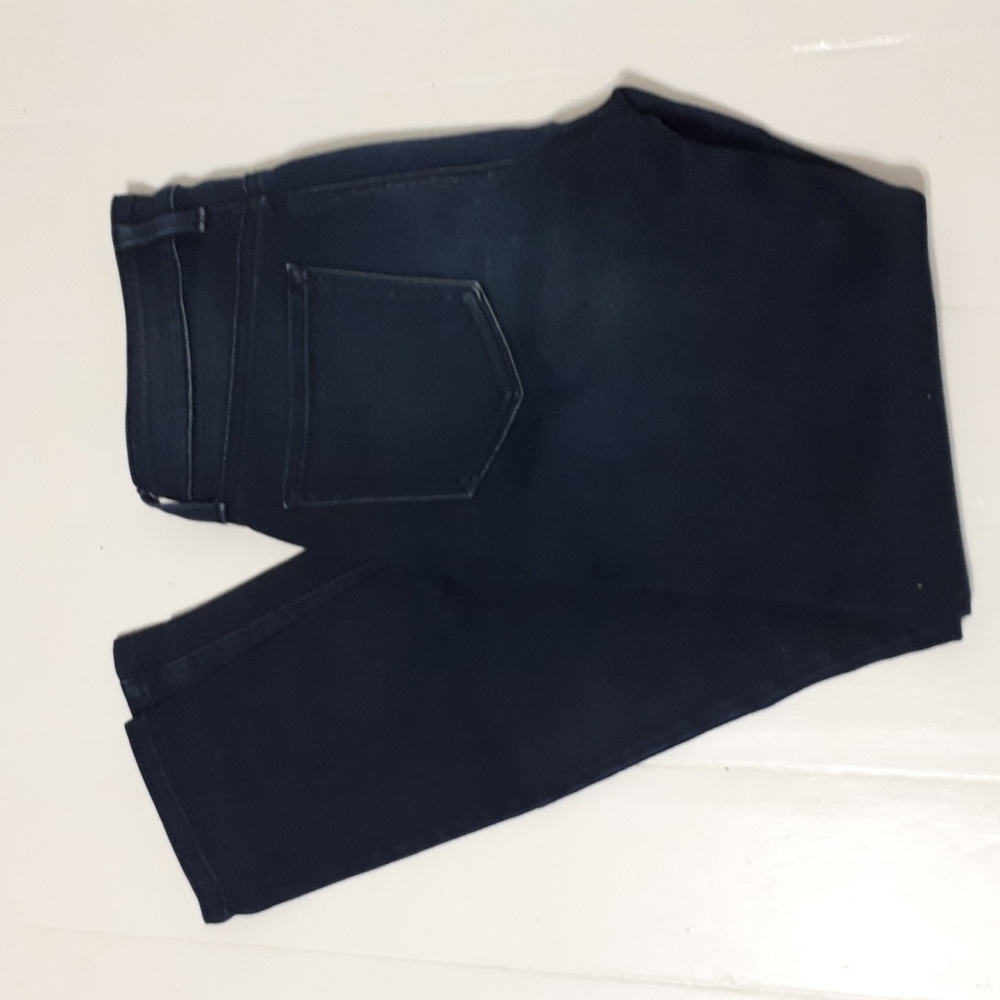 NYDJ Alina legging jeans with Lift Tuck Technology size 6